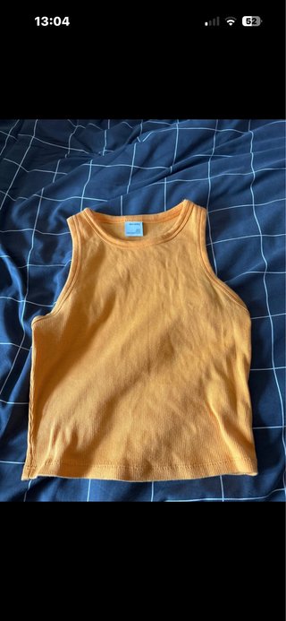 Top Bershka naranja