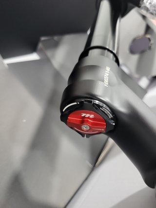 Horquilla Manitou Mezzer Pro 29" 180mm
