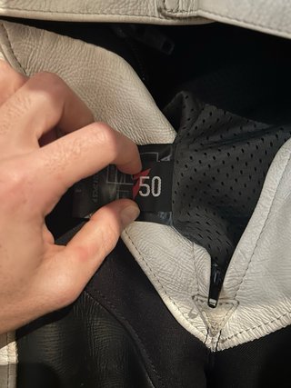 Mono Dainese Mistel divisible piel talla 50