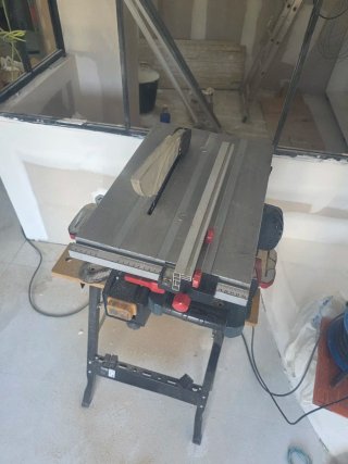 Ingletadora Metabo con mesa KGT 305 M