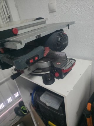 Ingletadora Metabo con mesa KGT 305 M