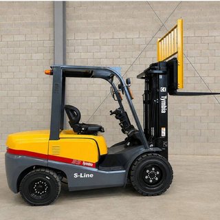 Carretilla Diésel 3500kg 4500mm Euro5 *SIN IVA