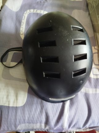 Casco para bici o patinete con Luz LED Trasera