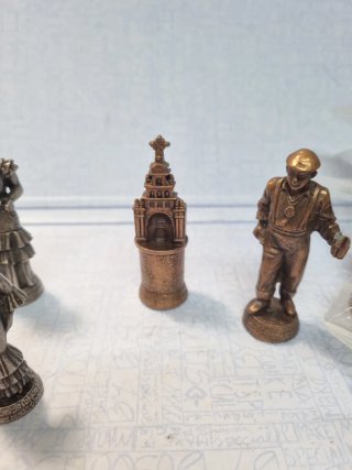 32 Figuras de Ajedrez Coleccionables