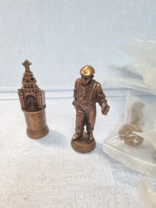 32 Figuras de Ajedrez Coleccionables