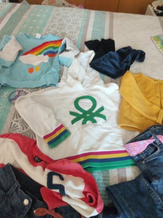 Lote Ropa Niña: 6 Sudaderas, 1 Chaqueta, 1 Jersey,
