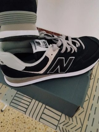 Zapatillas New Balance Classics Hombre Negras