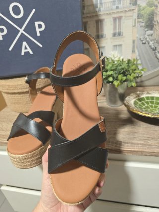 Sandalias Popa negras piel