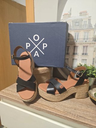 Sandalias Popa negras piel