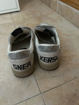Golden Goose Sneakers Blancas y Plateadas