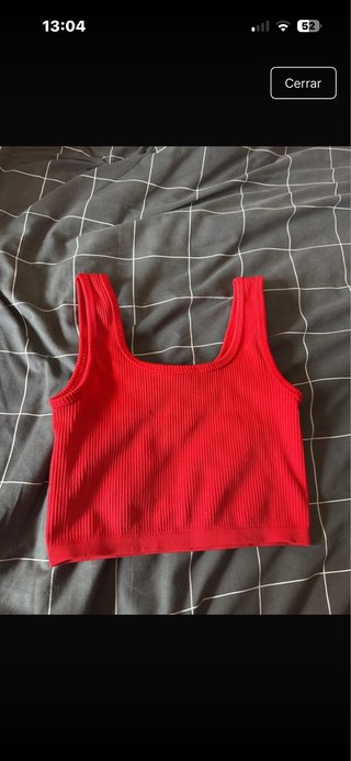 Top canalé rojo