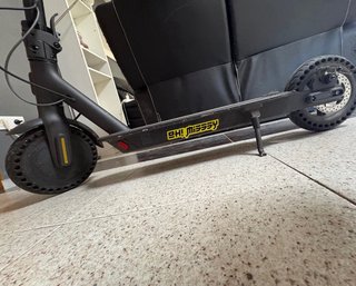 Patinete Eléctrico Xiaomi Negro