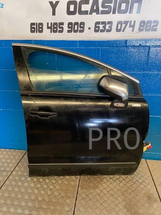 Peuogeot 3008 puerta delantera derecha
