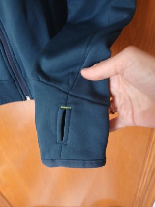 Chaqueta deportiva Quechua capucha Talla M