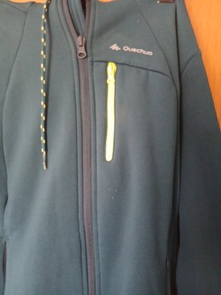 Chaqueta deportiva Quechua capucha Talla M