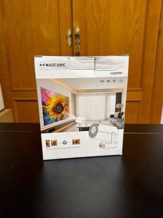 Proyector MAGCUBIC Compacto
