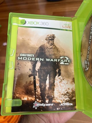 Xbox 360 Call of Duty Modern Warfare 2