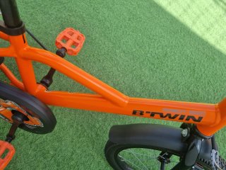Bicicleta infantil Btwin naranja 16"