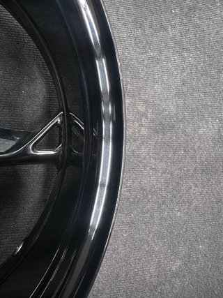 Llanta BMW S1000RR 2025 Negra