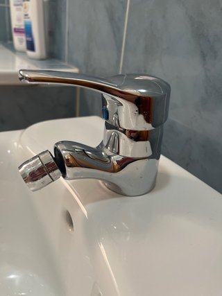 Bidé Roca con grifería