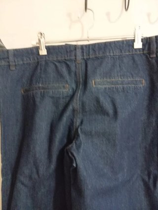 Pantalón vaquero ancho