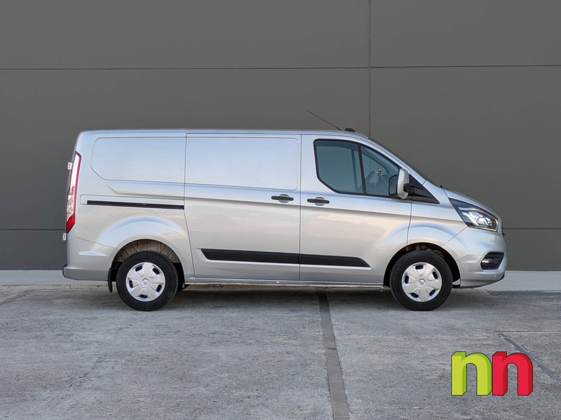 Ford Transit Custom 2023, foto 4