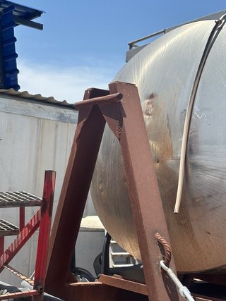 Cuba agua 6000L acero inoxidable  camión gancho