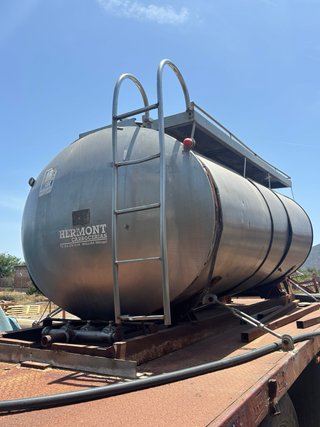 Cuba agua 6000L acero inoxidable  camión gancho