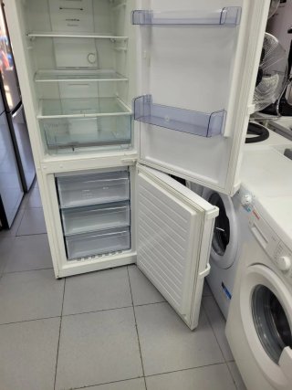 ☆NEVERA MARCA BALAY COMBI 2,CM NOFROST☆