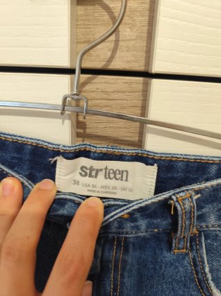 Shorts vaqueros Stradivarius