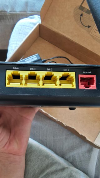 Router Fibra Movistar Comtrend VG-8050