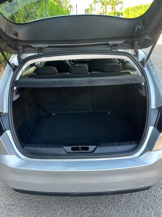 Peugeot 308 2017 diesel 6100€