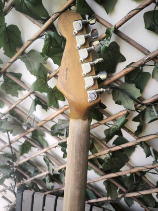 Guitarra Stratocaster Heavy Relic Sunburst Vintage