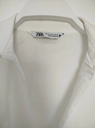 Camisa Zara Blanca con Botones Joya