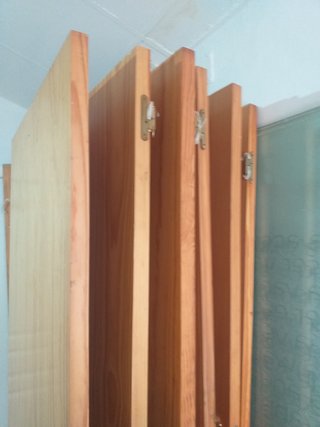 Puerta de madera maciza