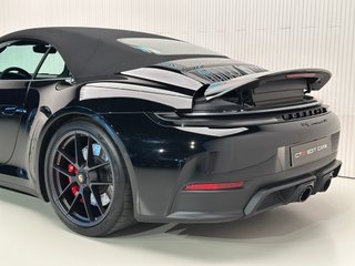 Porsche 911 2025