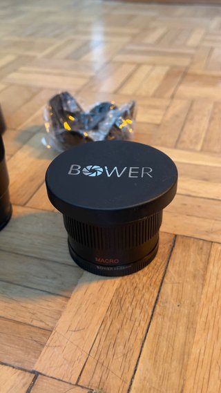 Sony Alpha A100 DSLR con objetivos
