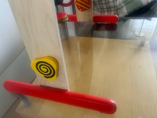 Gimnasio de madera IKEA para bebé