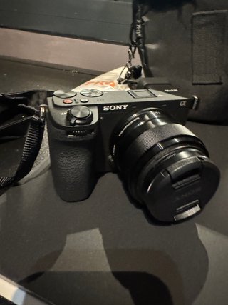 Sony Alpha a2700 + 2 objetivos