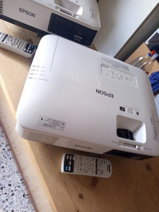 Proyector Pro Epson EB-2265U 5500 lumens 1920x1200