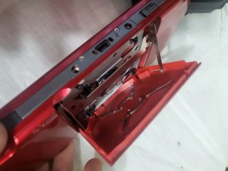 PSP 3004 Radiant Red Cargador
