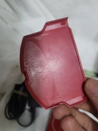 PSP 3004 Radiant Red Cargador