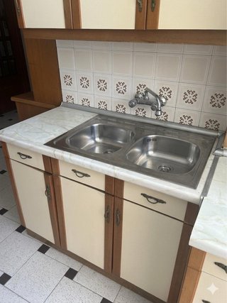 SE REGALAN MUEBLES DE COCINA