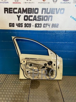 Mercedes clase C w204 puerta delantera izquierda