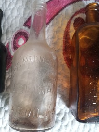 Lote 6 Botellas Antiguas Cristal + Maletín