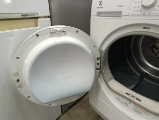 Secadora Electrolux 7kg  De Condensación