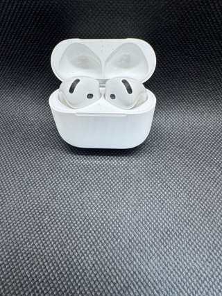 Cuffie AirPods 4 Apple Bianche