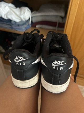 Nike Air Force 1 Negras y Blancas