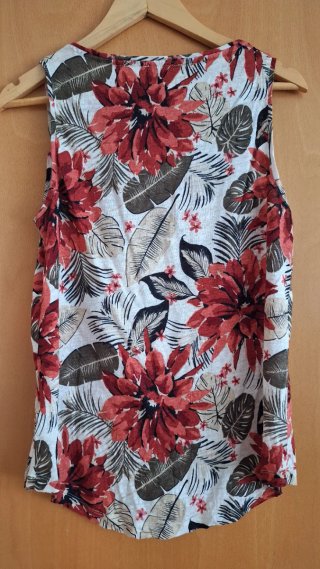 Conjunto Esmara pantalón y 2 camisetas verano lino