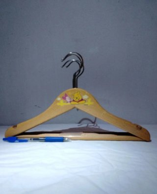 Pack 4 Perchas Madera Pequeñas Winnie Pooh
